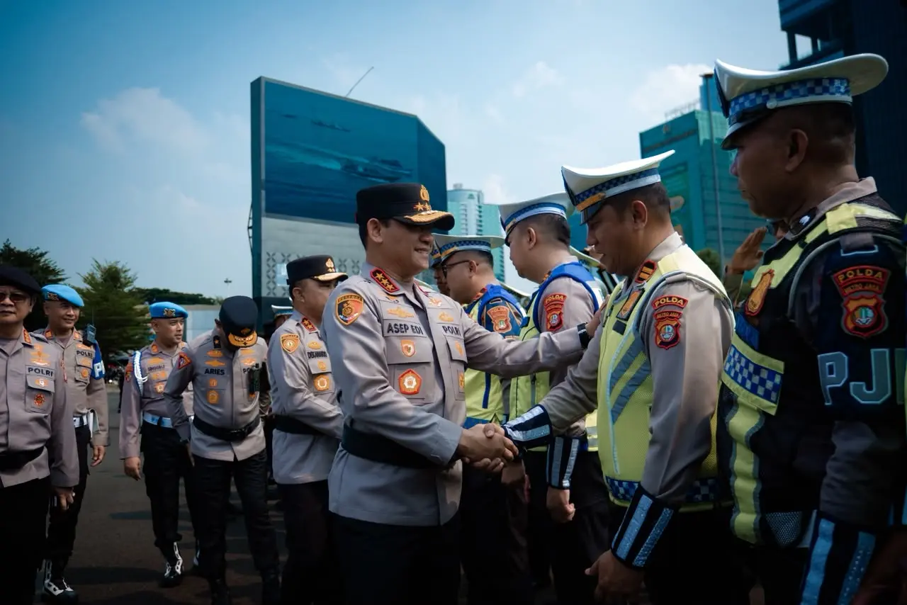 Apel Kebesaran, Kapolda dan Wakapolda Metro Jaya Ucapkan Terima Kasih dan Apresiasi kepada Anggota dan Jajaran